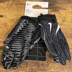 Nike Alpha Superbad 6.0 Football Gloves Youth Medium Black Zebra